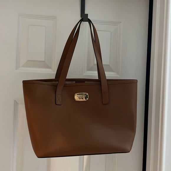 Michael Kors Handbags - Michael Kors brown handbag purse